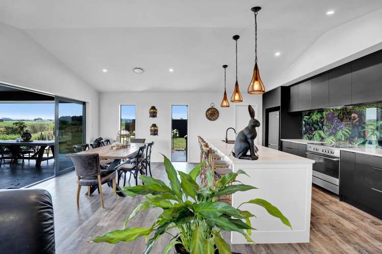 661 Manaia Road Manaia_10