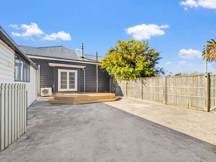 1200 Caroline Road Mayfair_20