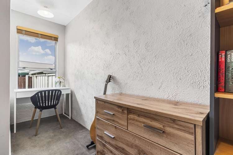 2/49A Amaru Road One Tree Hill_11