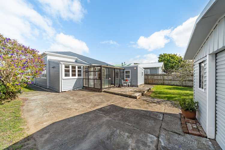 11 North Street Petone_23