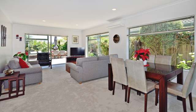 1/12 Melanie Place Orewa_3