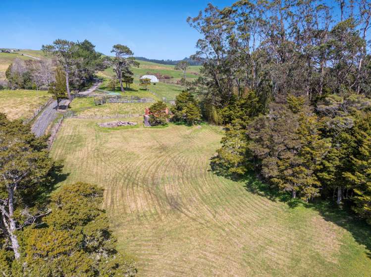 608 West Coast Road Makarau_44