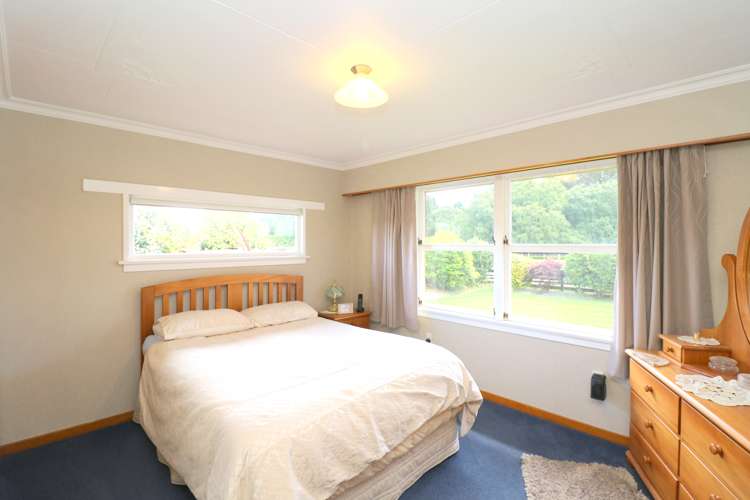 215 Findlay Road Ascot_15