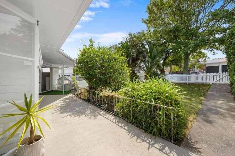 1/4 Grassways Avenue Pakuranga Heights_24