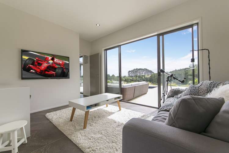 70 Taiapa Valley Road Muriwai_11