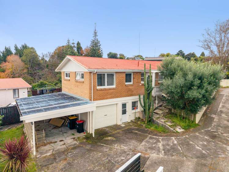 8 The Drive Brookfield_24