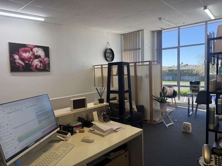 N/301 Botany Road Botany Downs_9