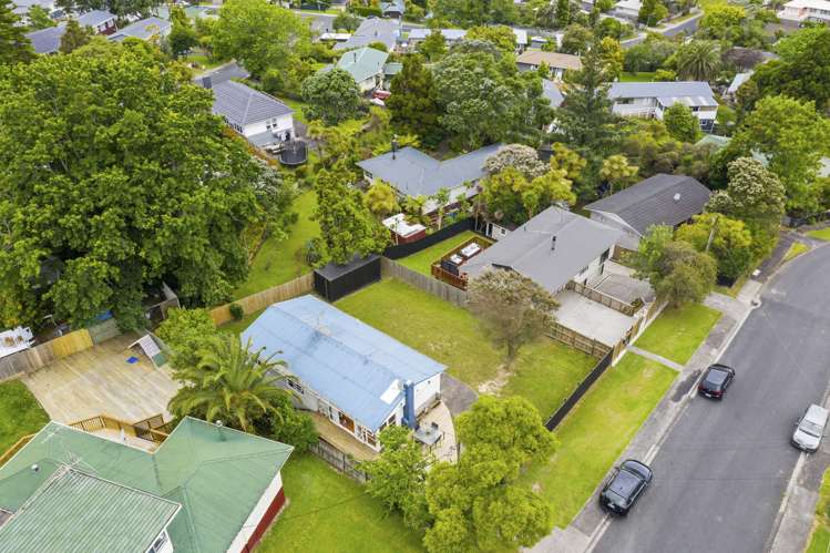 1/14 Matama Road Glen Eden_16