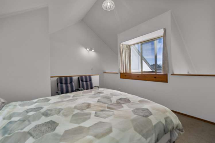 107 Pages Road Allenton_12