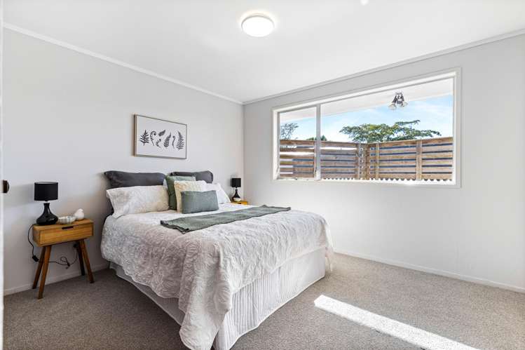 2/53 Tabitha Crescent Henderson_12