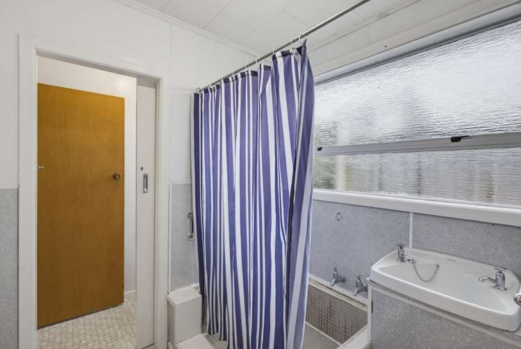 5 Parker Avenue Levin_21