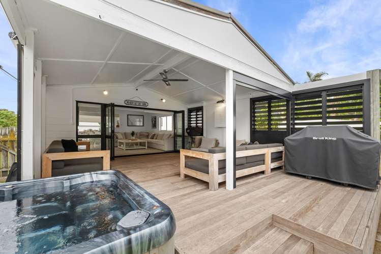 7 Alamar Crescent Mangawhai Heads_11