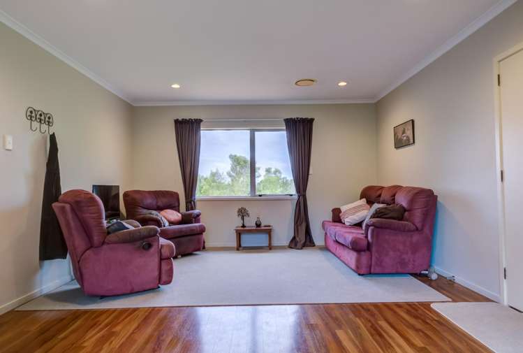 20 Glenwood Grove Whatawhata_9