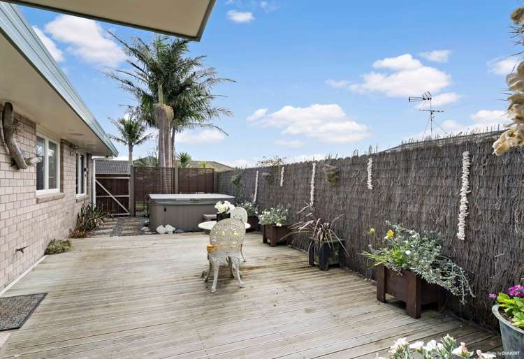 67 Lothian Brae Wattle Downs_16