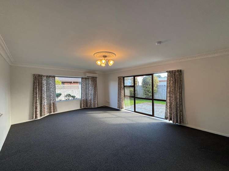  26 Exeter Crescent Springvale_4