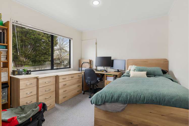 3/61a Birkdale Road Birkdale_5