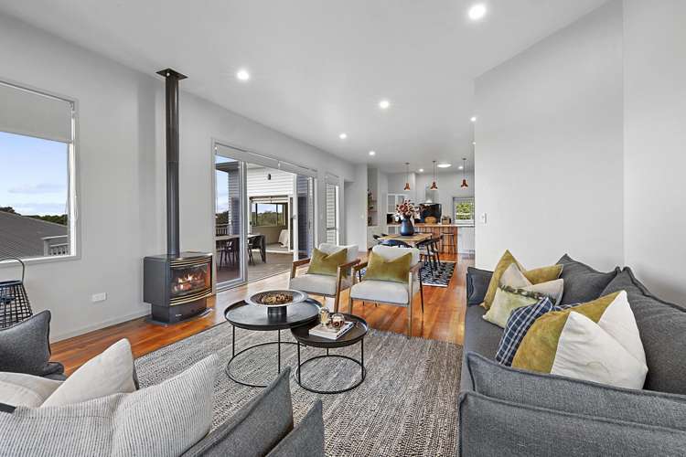 44 Karamea Street Whalers Gate_1