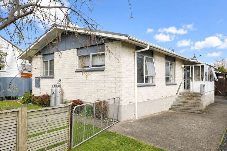 20A Whitworth Road_0