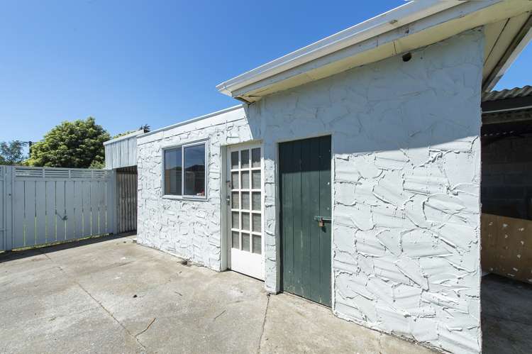 13 Lee Street Southbridge_17