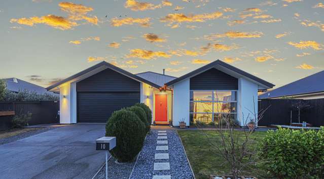 Move Fast, Bid Bold - This One's Got It All