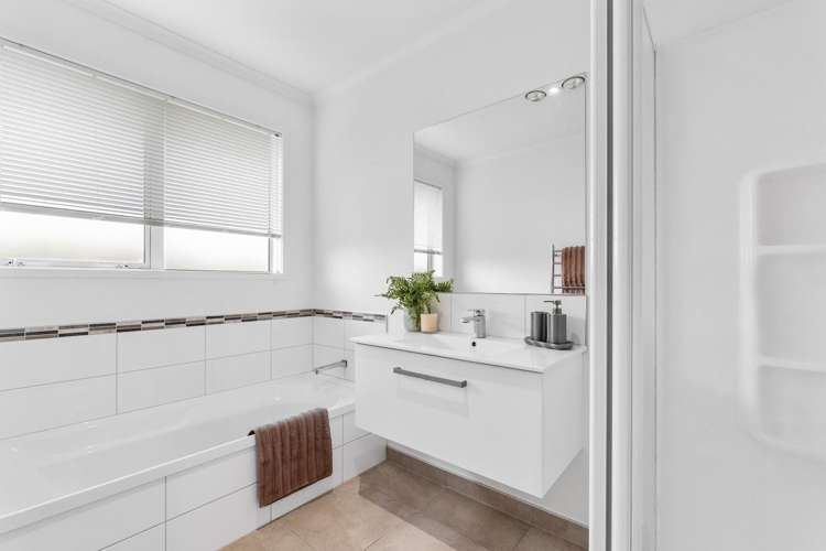 55 Inverness Drive Pyes Pa_22