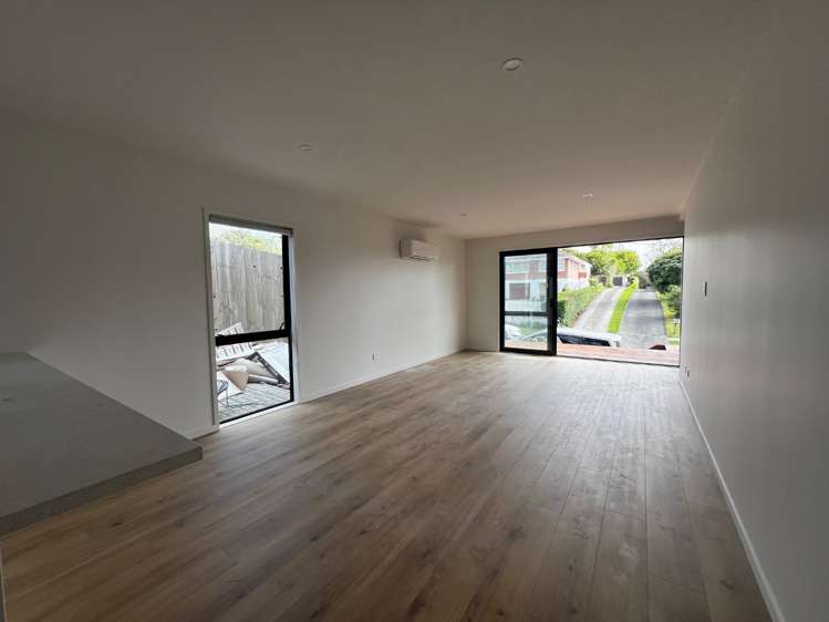 1/21 Divich Avenue Te Atatu South_2