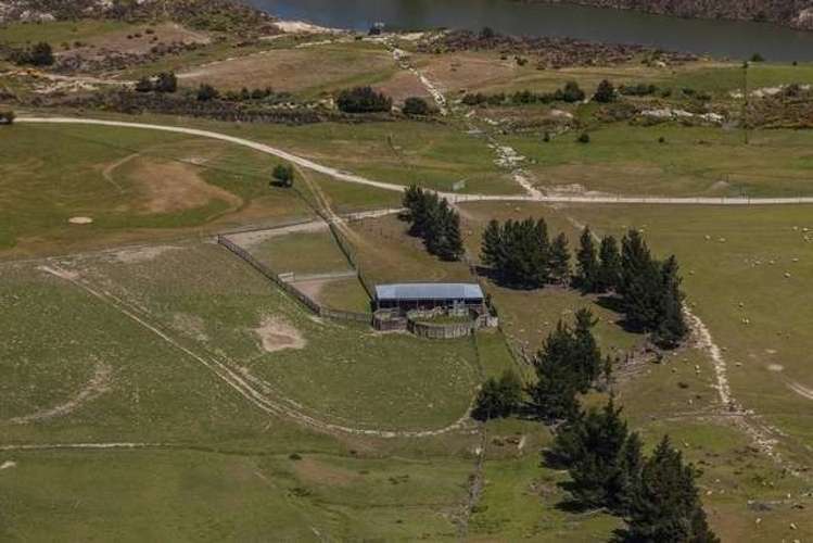 Saint Bathans Loop Road Otago_9