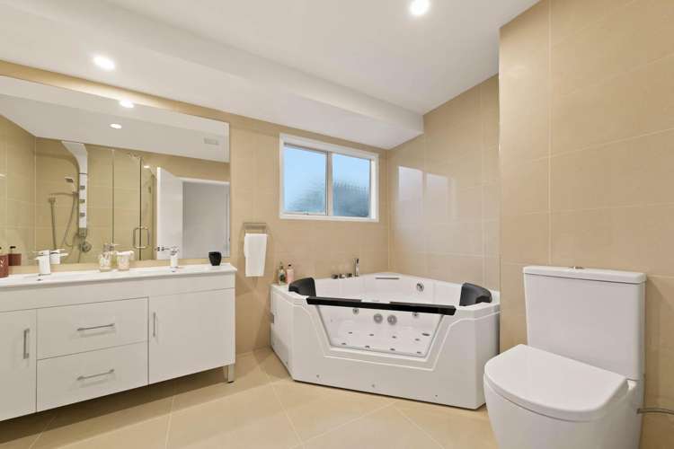 18 Burgundy Park Avenue Henderson_29