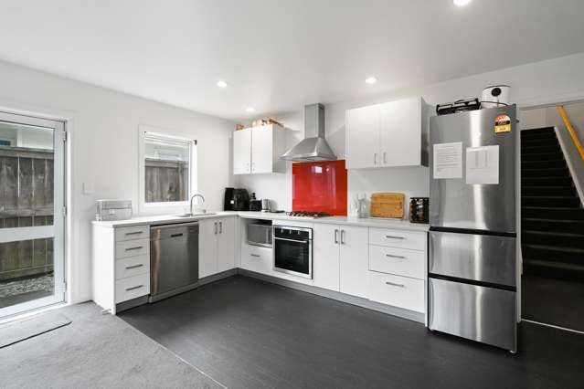 5/5 Edgecumbe Street Whitiora_1