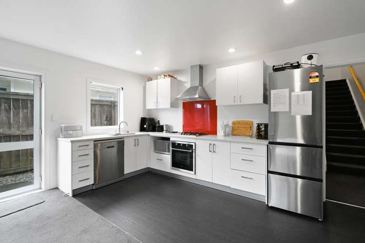 5/5 Edgecumbe Street Whitiora_1