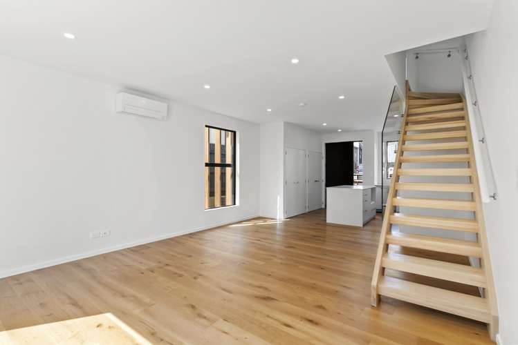 7/82 East Coast Road Milford_11