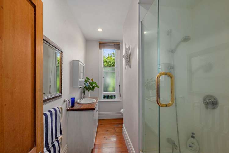 6 Eton Avenue Devonport_21