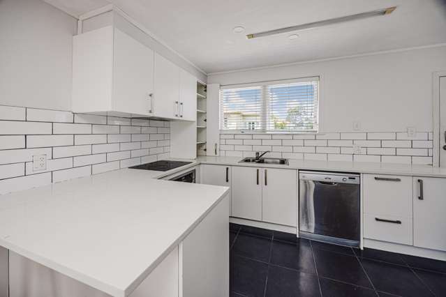 2/8 James Road Manurewa_3