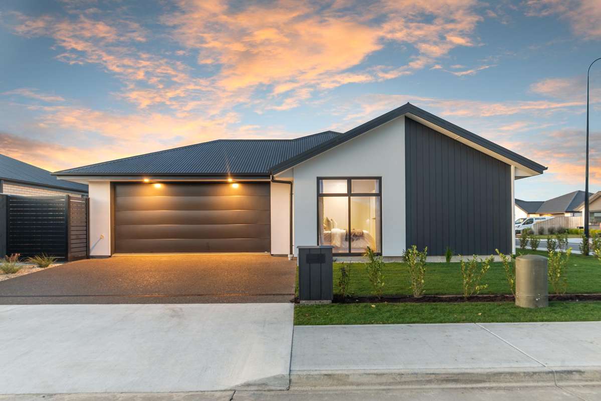 36 Stackwood Avenue_0