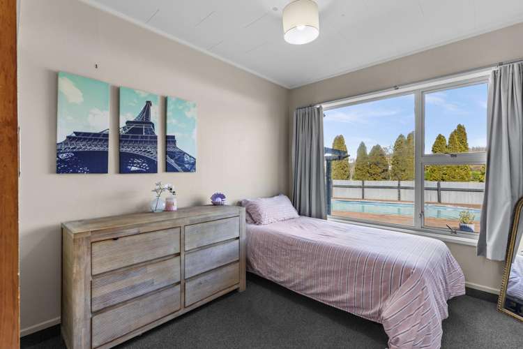 12A Tucker Lane Clive_10