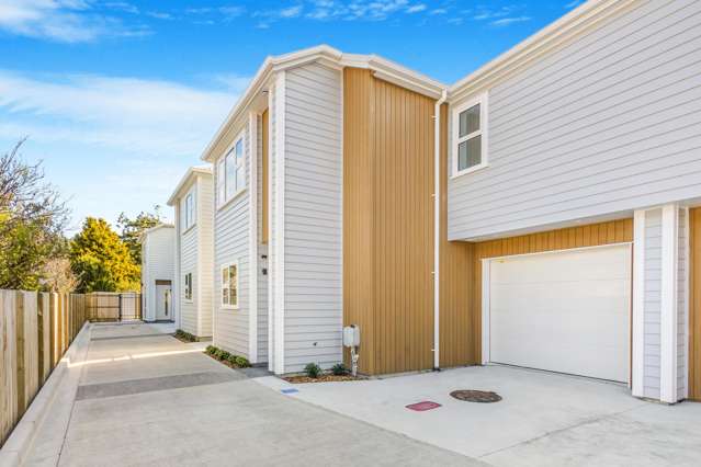 Relaxed Living on Main Road!