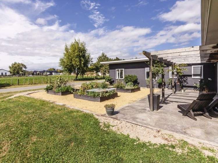 743 Stoney Creek Road Bunnythorpe_15