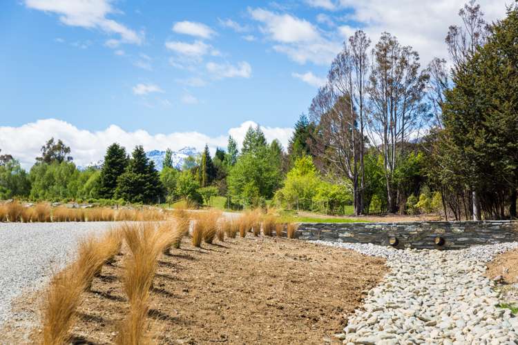 17 Peregrine Falcon Road Mount Creighton_11