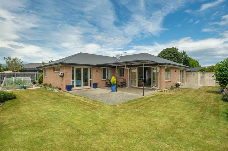 12 Ernest Place Brightwater_11