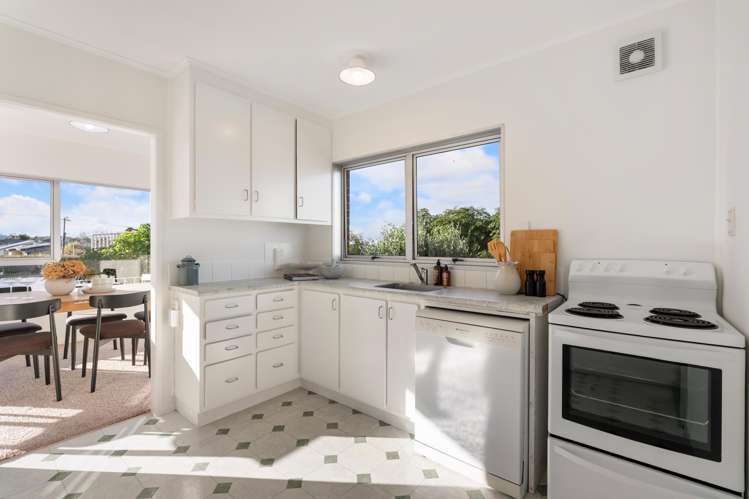3/83 Sylvan Avenue Northcote_2