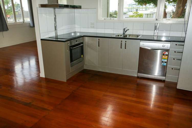 1/31 Thomas Road Mangere_2