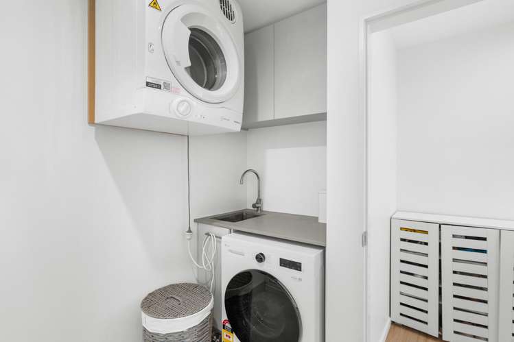 16 Naduru Lane Wigram_8