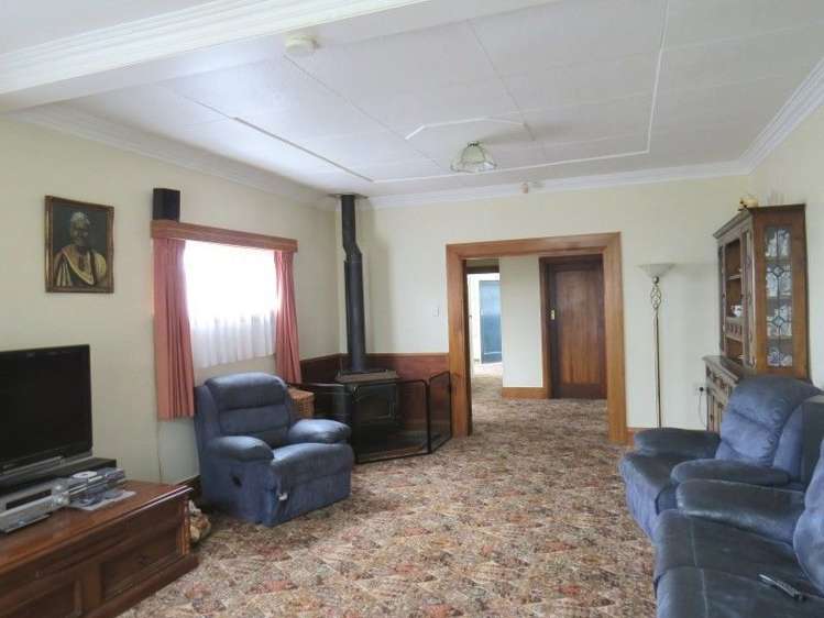 142 Main Street Pahiatua_11