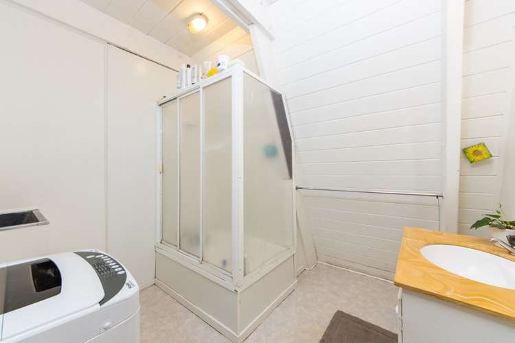 2/44 Castleton Street Birkdale_8