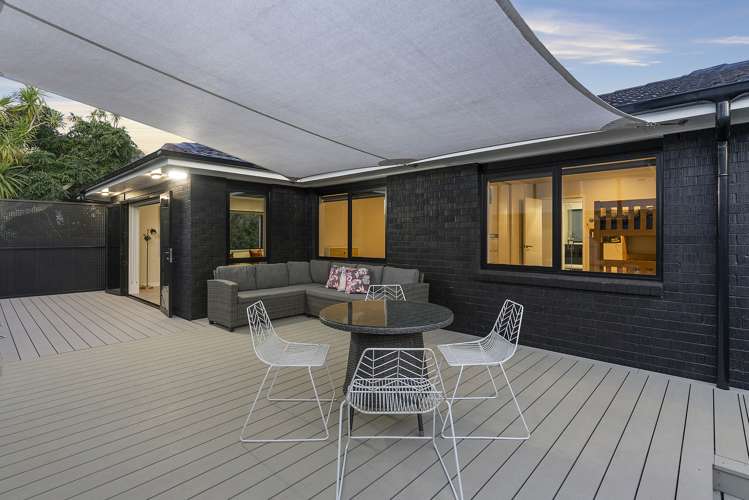 5 Everingham Place Sunnyhills_5