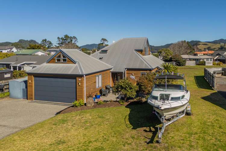 29 Pleasant Place Pauanui_1