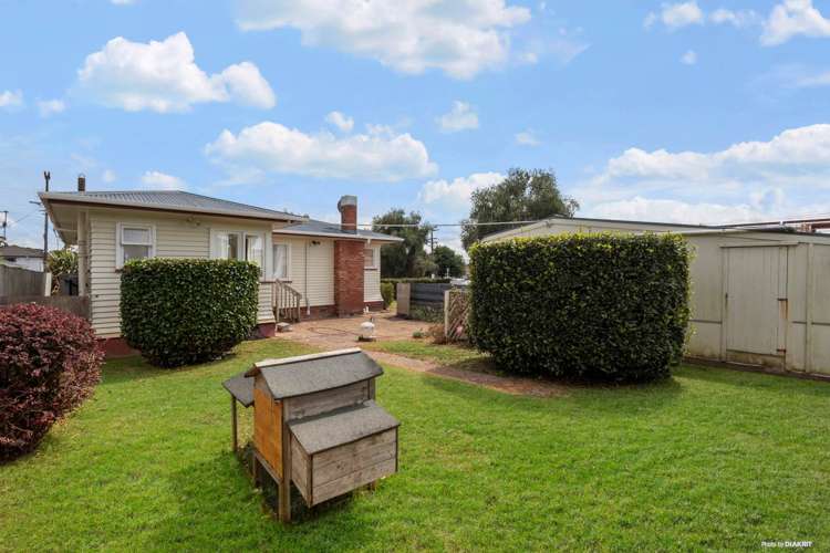 10 Barbary Avenue Kelston_20