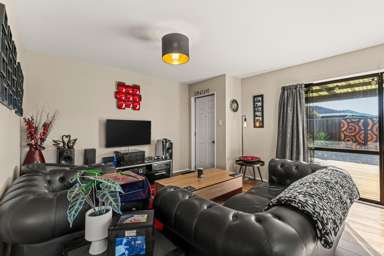 2/19 Thistledown Place_2