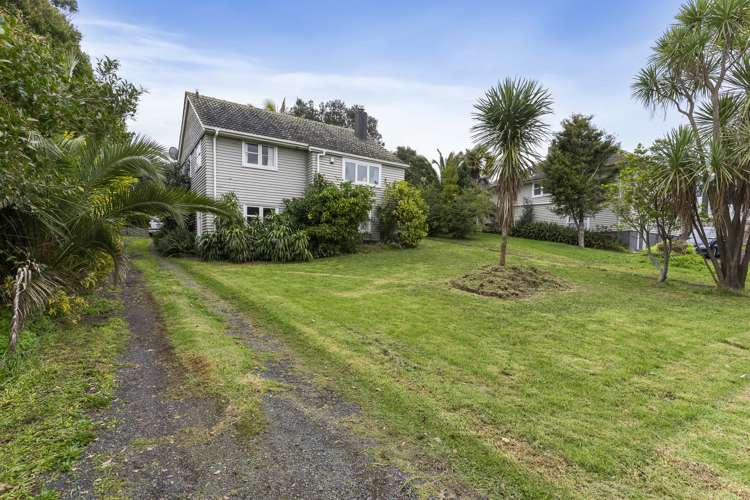 73 Castledine Crescent Glen Innes_13