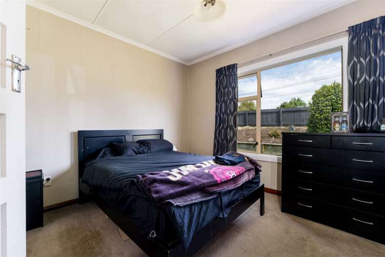 129 Riselaw Road Calton Hill_7